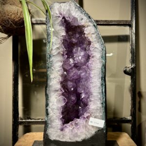 Amethist geode Brazilië