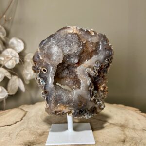 Druzy rots agaat op witte voet