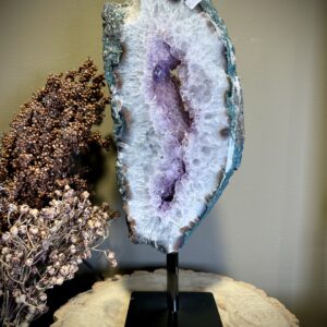 Amethist portal op zwarte draaibare stalen voet