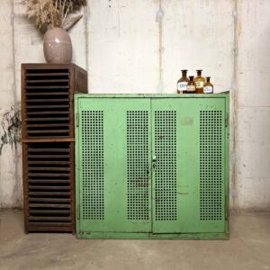 Vintage werkplaats kast metaal