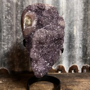 Amethist druzy op zwarte standaard