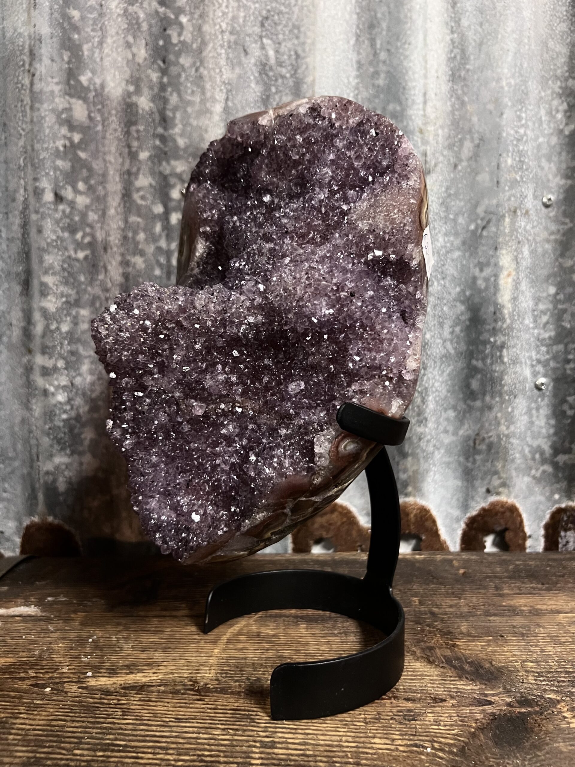 Amethist druzy op zwarte standaard - Afbeelding 2