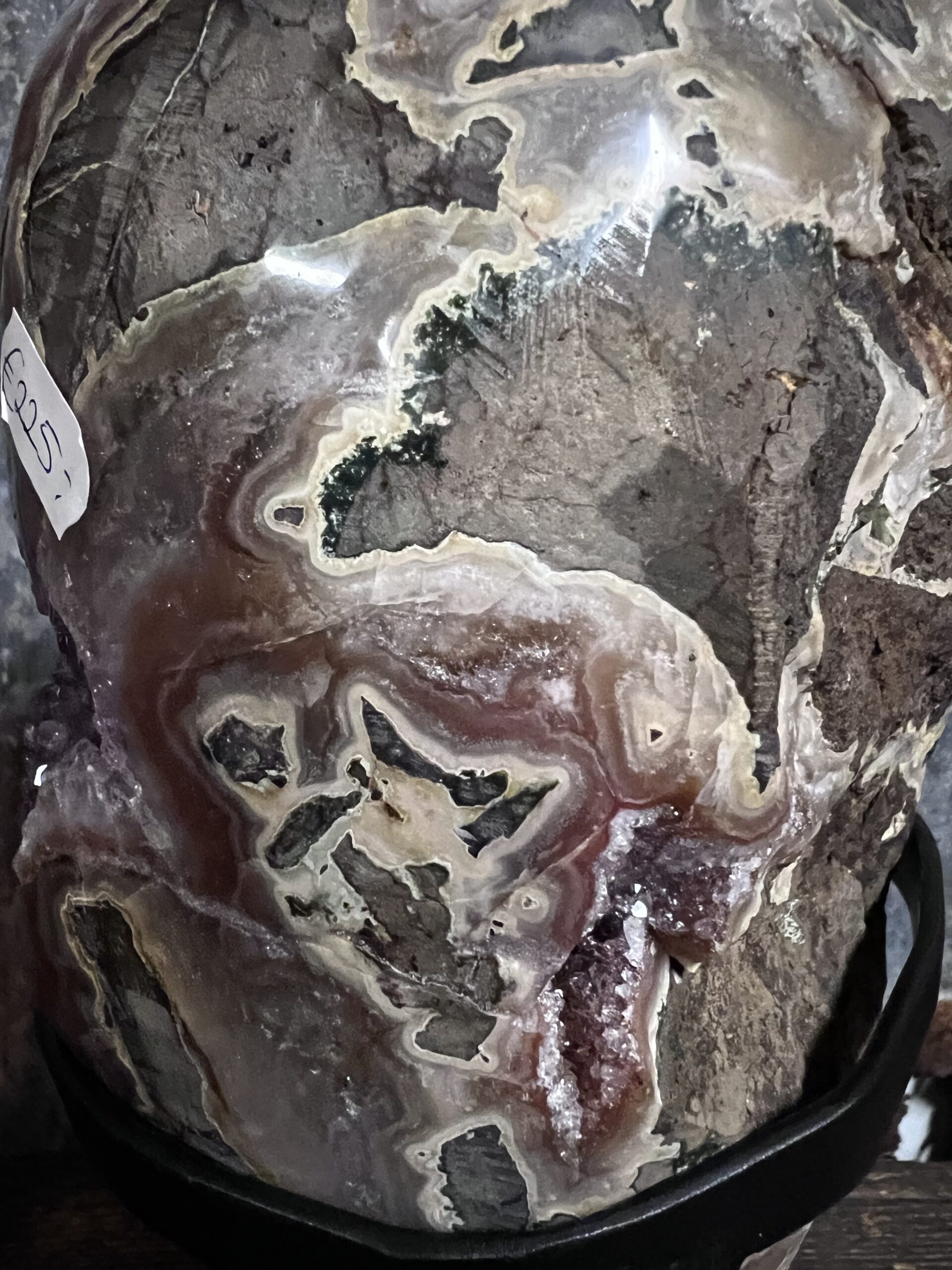 Amethist druzy op zwarte standaard - Afbeelding 5