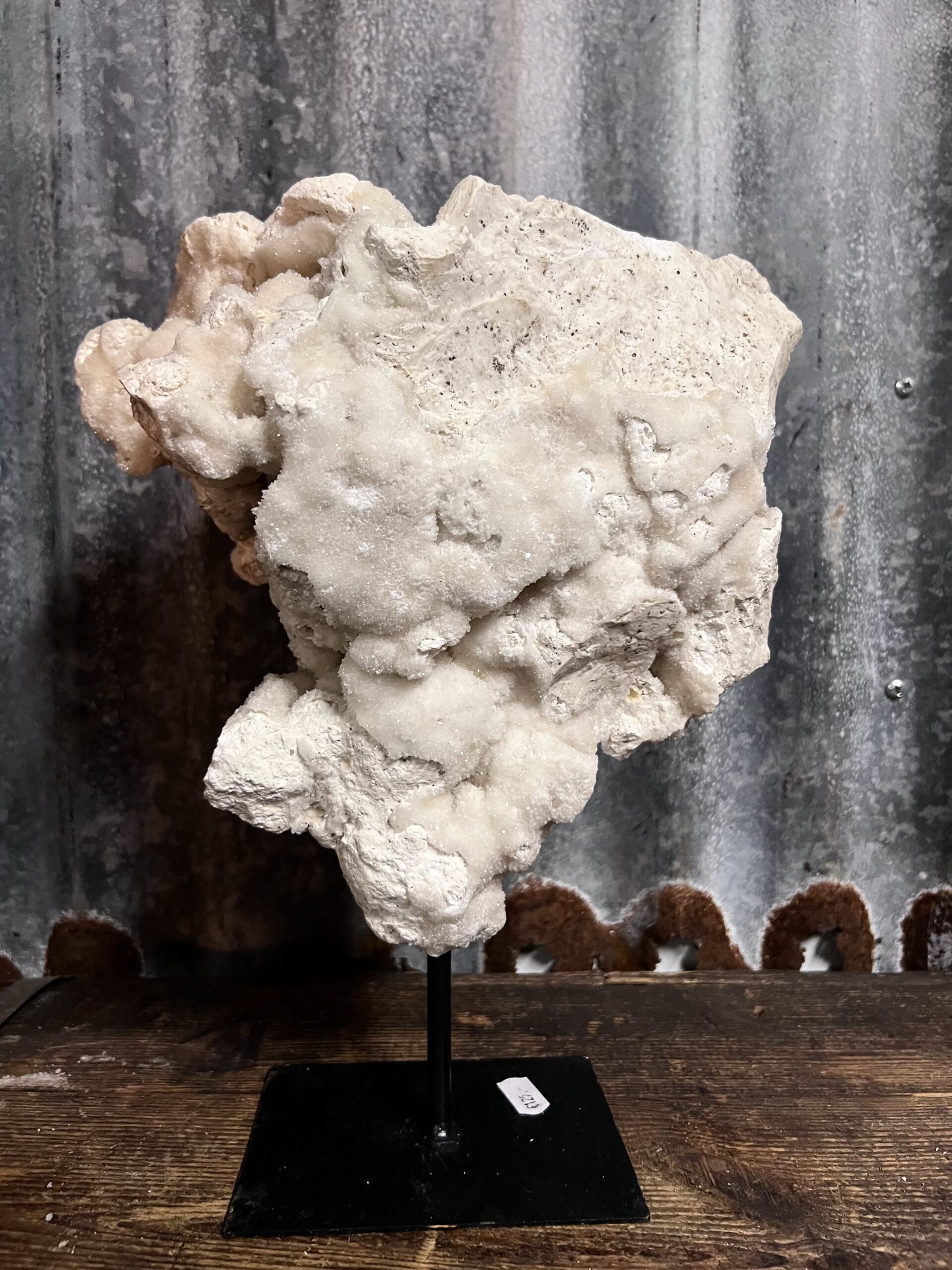 Calciet druzy op stalen voet - Afbeelding 5